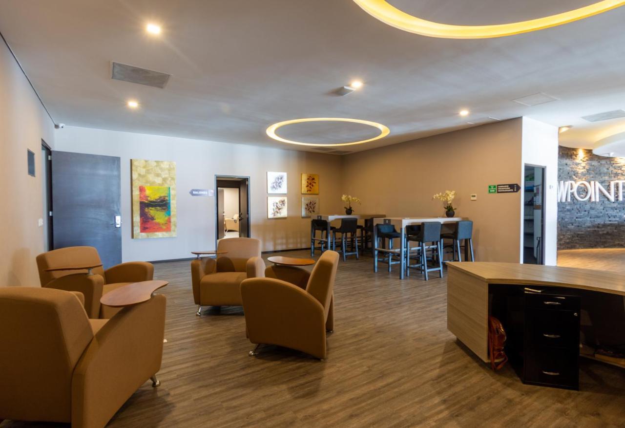 Hotel Glow Point - Mulza León Exteriér fotografie